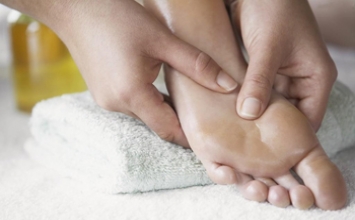 Cánh tay hay bị tê, chân bị chuột rút? Đây là dấu hiệu cơ quan nội tạng đang có vấn đề!